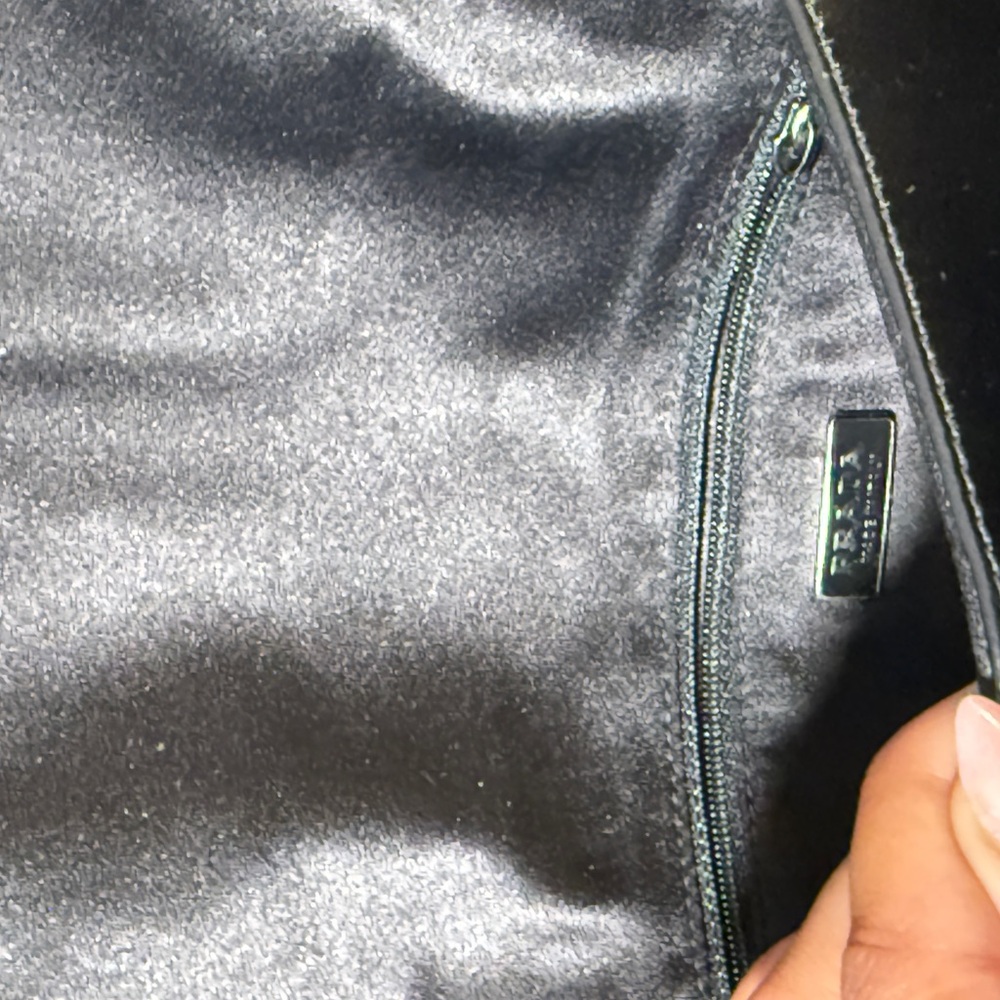 Prada Black Leather Shoulder Bag with Silver Hardware - Picture 3 of 6